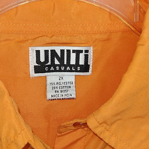 UNITi Casuals Sleeveless Button Collared Shirt - Picture 10 of 12